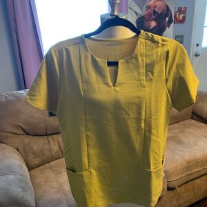 Elegant Yellow Women's Blouse NWOT
